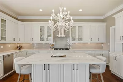 1690 Shelburne Ln, Pittsburgh, PA 15217 - Photo 15