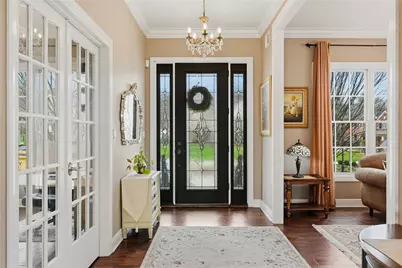 1690 Shelburne Ln, Pittsburgh, PA 15217 - Photo 3