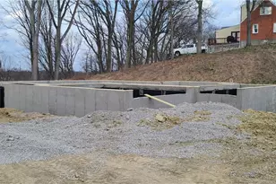 1600 Memory Ln Ct, Pittsburgh, PA 15237 - Photo 1