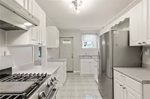 2902 Churchview Ave, Pittsburgh, PA 15227 - Photo 15