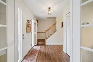 807 Cochran Dr, Hempfield Township, PA 15601 - Photo 7