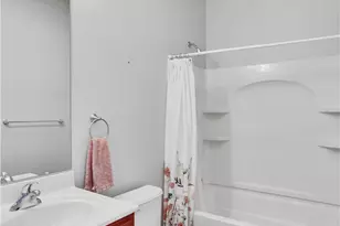 254 Patriot Ln, Economy, PA 15042 - Photo 11