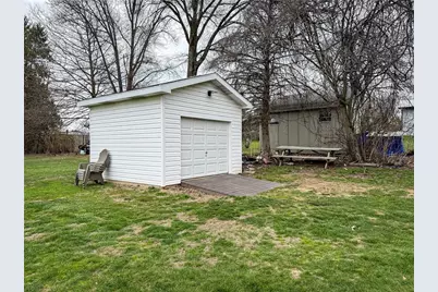 125 Shanahan, Center Township, PA 16001 - Photo 41