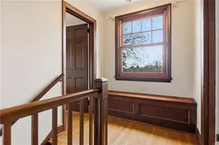 811 W Monroe Cir, Ross Twp, PA 15229 - Photo 17