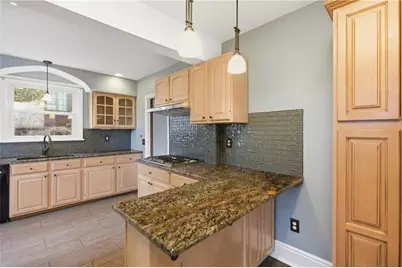 811 W Monroe Circle, Ross Twp, PA 15229 - Photo 15