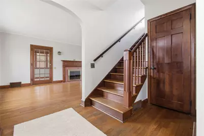 811 W Monroe Circle, Ross Twp, PA 15229 - Photo 3