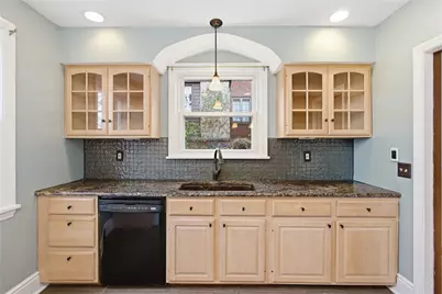 811 W Monroe Circle, Ross Twp, PA 15229 - Photo 15