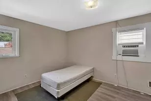 1850 Middle St, Pittsburgh, PA 15215 - Photo 9