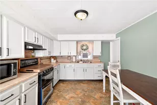 220 Elm St, Canonsburg, PA 15317 - Photo 11