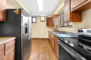 5611 Baptist Rd, Pittsburgh, PA 15236 - Photo 9