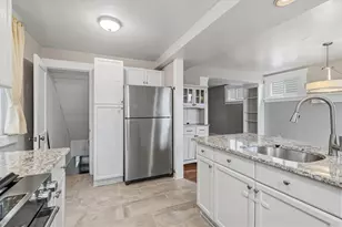 1208 Trevanion Ave, Pittsburgh, PA 15218 - Photo 11