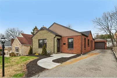 300 Patricia Dr, Ellwood City, PA 16117 - Photo 1