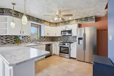 1202 Romanhoff St, Pittsburgh, PA 15212 - Photo 3