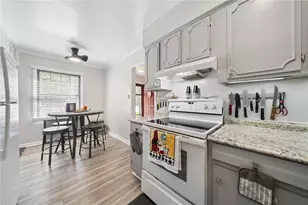 520 Carriage Cir, Pittsburgh, PA 15205 - Photo 5