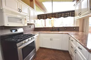 327 Wayne St, Claysville, PA 15323 - Photo 5