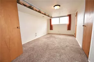 327 Wayne St, Claysville, PA 15323 - Photo 29