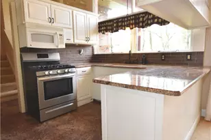 327 Wayne St, Claysville, PA 15323 - Photo 7