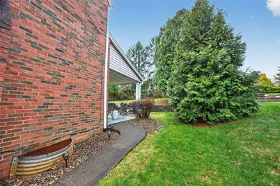 450 Satinwood Dr, West Mifflin, PA 15122 - Photo 39