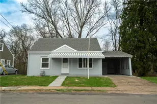 127 Carroll St, Aliquippa, PA 15001 - Photo 1