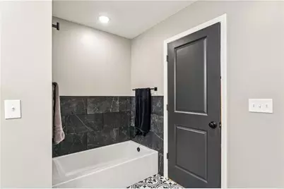 557 Morningstar Dr, Franklin Township, PA 16117 - Photo 21