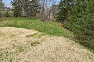 557 Morningstar Dr, Franklin Township, PA 16117 - Photo 37