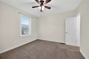225 Kaercher St, Pittsburgh, PA 15207 - Photo 19