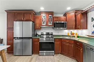 5528 Worthington Ct, Bridgeville, PA 15017 - Photo 9