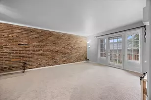 920 Margarite Dr, Scott Township, PA 15216 - Photo 11