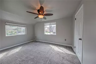 433 Sleepy Hollow Rd, Pittsburgh, PA 15228 - Photo 11