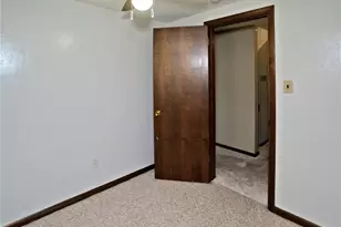 1597 Riverside Dr, Pittsburgh, PA 15147 - Photo 43