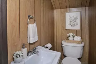 1597 Riverside Dr, Pittsburgh, PA 15147 - Photo 19