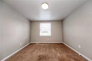 646 Harborview Dr, Pittsburgh, PA 15239 - Photo 19