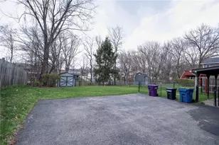 646 Harborview Dr, Pittsburgh, PA 15239 - Photo 35