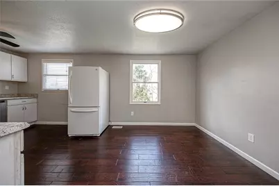 646 Harborview Dr, Pittsburgh, PA 15239 - Photo 5