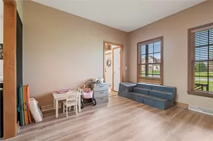 1810 Lori Ln, Hermitage, PA 16148 - Photo 15