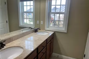 554 E Vanderbilt Ct, Mars, PA 16046 - Photo 17