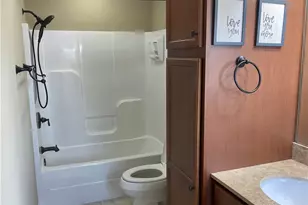 554 E Vanderbilt Ct, Mars, PA 16046 - Photo 19