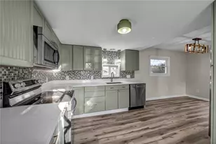 465 Fernhill Ave, Pittsburgh, PA 15226 - Photo 3