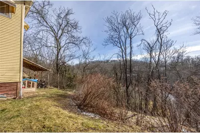 751 6th St, Pitcairn, PA 15140 - Photo 13