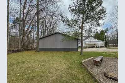 9221 Warren Dr, Shenango, PA 16424 - Photo 43