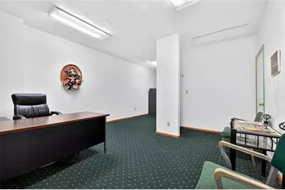 210 E 5th Ave, Tarentum, PA 15084 - Photo 5