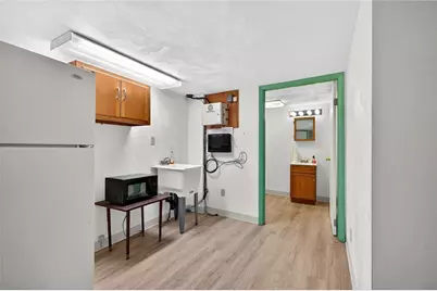 210 E 5th Ave, Tarentum, PA 15084 - Photo 15