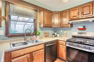 9936 W Moccasin Trail, Pittsburgh, PA 15090 - Photo 11