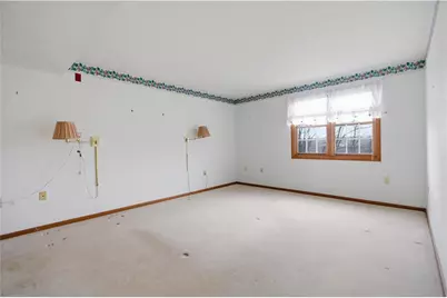 503 Clubhouse Dr, South Strabane, PA 15301 - Photo 17