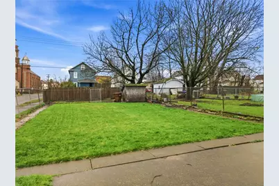 753 Spruce Ave, Sharon, PA 16146 - Photo 31