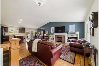 1040 Red Tail Hollow, North Franklin Township, PA 15301 - Photo 3