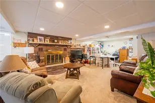 318 Wheatridge Dr, Hempfield Township, PA 15644 - Photo 17