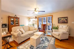 318 Wheatridge Dr, Hempfield Township, PA 15644 - Photo 5