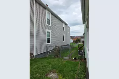 76 Kenric Ave, Donora, PA 15033 - Photo 3