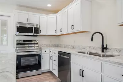 514 New Market Drive, Hempfield Township, PA 15601 - Photo 11